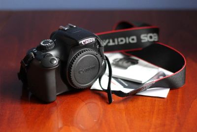 Лот: 3214575. Фото: 1. Зеркальный Фотоаппарат Canon EOS... Цифровые зеркальные