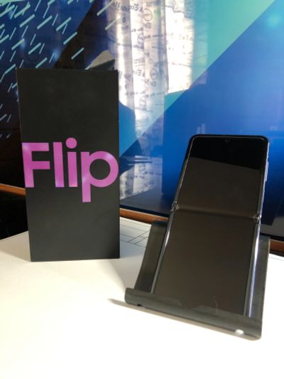 Лот: 19135689. Фото: 1. Samsung Galaxy Z Flip 256gb. Смартфоны