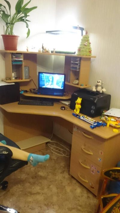 Лот: 8613372. Фото: 1. Компьютерный стол. Компьютерные и письменные столы