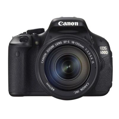 Лот: 7882184. Фото: 1. Canon EOS 600D Kit 18-135. Цифровые зеркальные