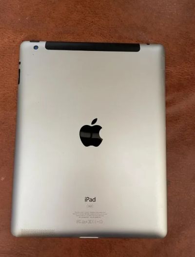 Лот: 21259391. Фото: 1. Планшет iPad 3 Wi-Fi + Cellular. Планшеты