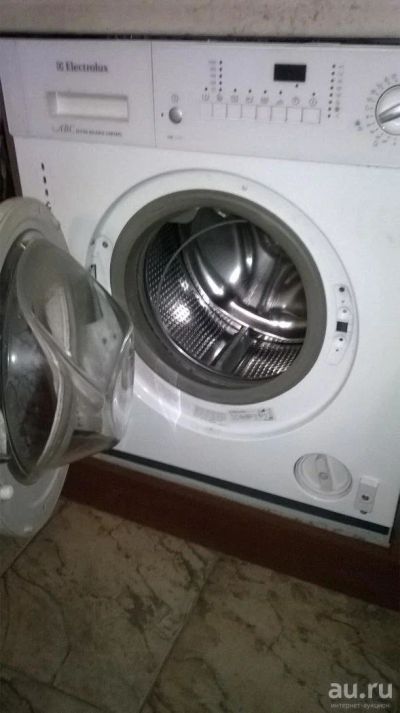 Лот: 9616350. Фото: 1. Бу встраиваемая стиральная машина... Стиральные машины