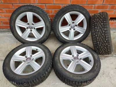 Лот: 17993310. Фото: 1. Колёса VW VAG в сборе с Pirelli... Шины на дисках