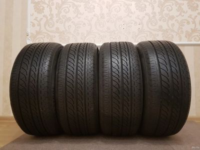 Лот: 13554766. Фото: 1. Жирные, крепкие Bridgestone Regno... Шины