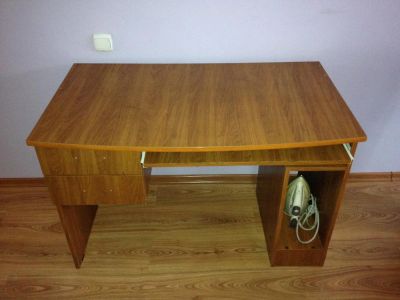 Лот: 4980613. Фото: 1. Стол компьютерный. Компьютерные и письменные столы