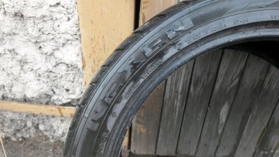 Лот: 11230613. Фото: 1. Nexen 235/40 R18. Шины
