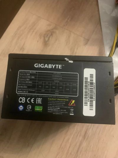 Лот: 16837388. Фото: 1. Блок питания 600w Gigabyte. Корпуса, блоки питания