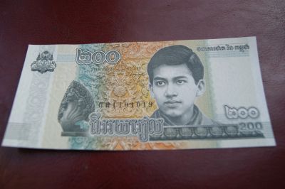 Лот: 24699630. Фото: 1. Камбоджа 200 риэлей 2022 г. Азия