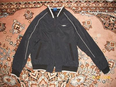 Лот: 550350. Фото: 1. ветровка спортивная. Верхняя одежда