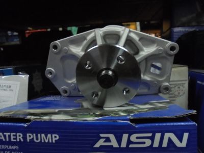 Лот: 15588417. Фото: 1. Mitsubishi Canter 4D33-4D35 Помпа. Двигатель и элементы двигателя
