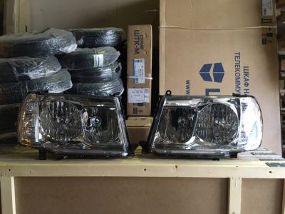 Лот: 8141514. Фото: 1. Фары Toyota land cruiser 100... Оптика и освещение