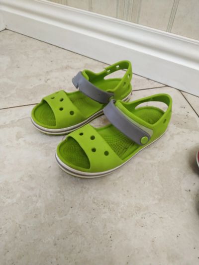 Лот: 17574495. Фото: 1. Сандалии Crocs. Сандалии