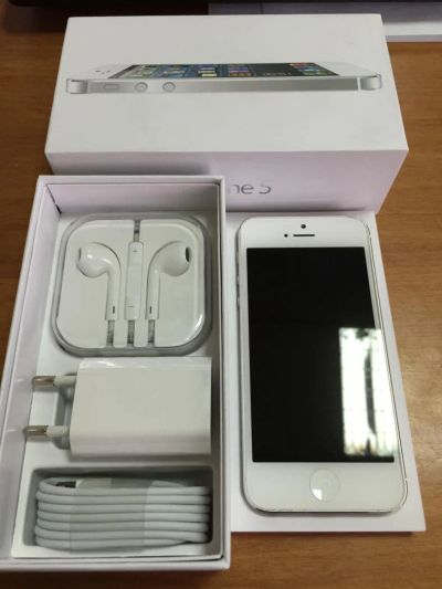 Лот: 5157454. Фото: 1. iPhone 5 16gb white б\у. Смартфоны