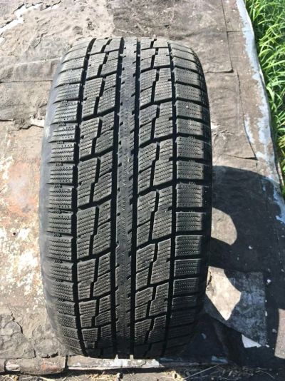 Лот: 12486030. Фото: 1. Продам зимнюю резину Continental... Шины