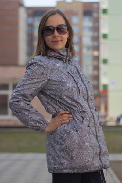 Лот: 7472636. Фото: 1. Слинговетровка 42-44 р-р. Другое (дети растут)