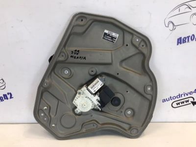 Лот: 21708130. Фото: 1. стеклоподъемный механизм Skoda... Кузов