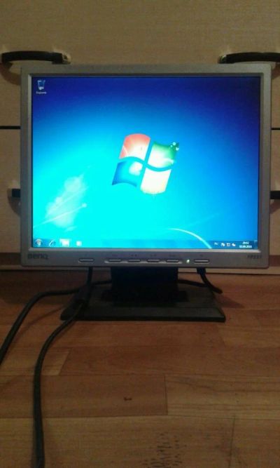 Лот: 8109013. Фото: 1. монитор Benq fp531 диагональ 15... ЖК-мониторы