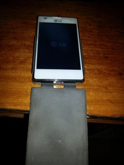 Лот: 7529535. Фото: 1. LG E615. Смартфоны