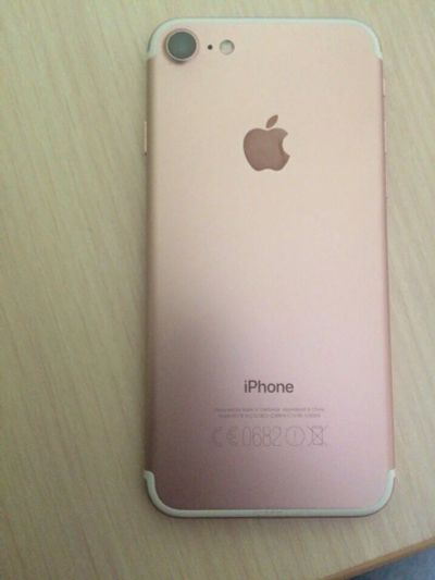 Лот: 12078987. Фото: 1. iPhone 7 32 gb. Смартфоны