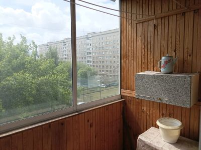 Лот: 19119603. Фото: 1. Сдам 2 ком квартиру. Квартиры, студии
