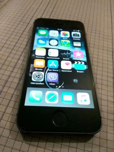 Лот: 11245986. Фото: 1. iPhone 5S 16Gb Space Gray (состояние... Смартфоны