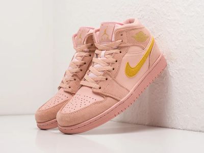 Лот: 19683622. Фото: 1. Кроссовки Nike Air Jordan 1 Mid. Кеды, кроссовки, слипоны