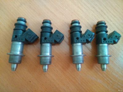 Лот: 10356512. Фото: 1. Форсунки honda d13b d15b. Топливная система