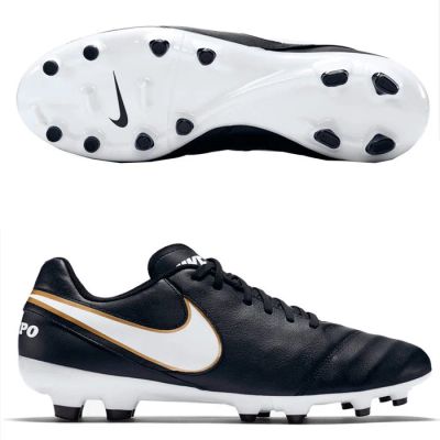 Лот: 10532544. Фото: 1. Бутсы Nike Tiempo Genio Ii Leather... Кеды, кроссовки, слипоны
