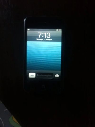 Лот: 7848999. Фото: 1. Apple iPod touch 4 (32gb). Плееры