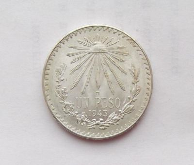 Лот: 11725421. Фото: 1. 1 песо 1943 Серебро. Америка