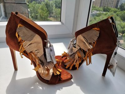 Лот: 13915421. Фото: 1. Новые женские туфли Zara 39 размер. Туфли