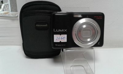 Лот: 10387210. Фото: 1. видеокамера Panasonic hc-v100... Видеокамеры