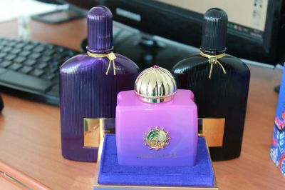 Лот: 7819530. Фото: 1. Tom Ford Velvet Orchid. Женская парфюмерия
