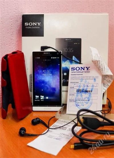 Лот: 2751399. Фото: 1. Sony Xperia S + 2 чехла + гарнитура... Смартфоны