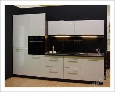 Лот: 1222353. Фото: 1. Кухня белый глянец. Кухонные гарнитуры