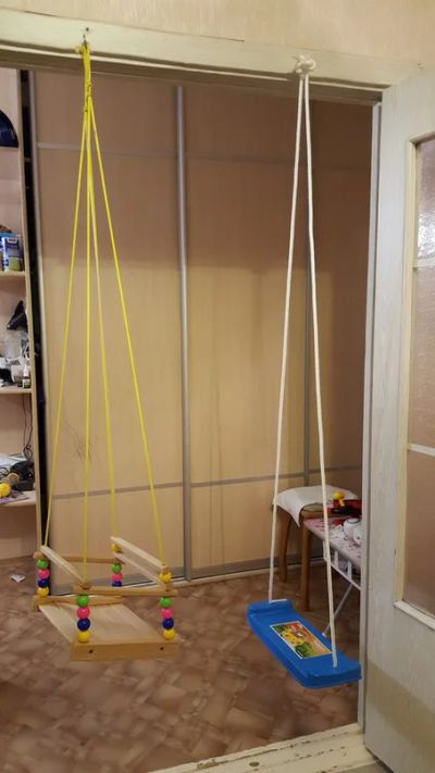 Лот: 10752234. Фото: 1. Две качели детские одним лотом. Ходунки, прыгунки, качели