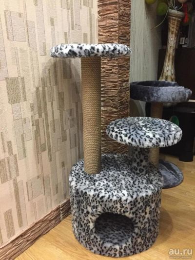 Лот: 9320233. Фото: 1. домик с двумя когтеточками. Домики, переноски, клетки, когтеточки