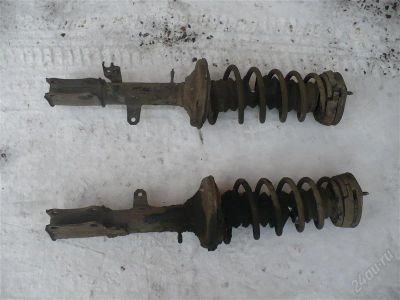 Лот: 1444320. Фото: 1. Задние стойки TOYOTA CARINA в... Ходовая, подвеска, рулевое управление