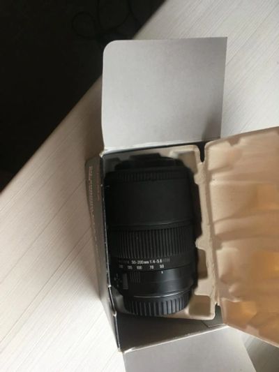 Лот: 10856300. Фото: 1. Sigma 50-200mm f/4-5.6 dc os hsm... Объективы