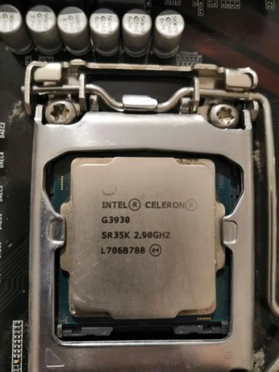 Лот: 14917042. Фото: 1. Процессор Intel Celeron G3930... Процессоры