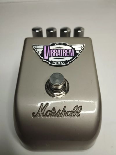 Лот: 21776468. Фото: 1. Marshall VT-1 Vibratrem Вибрато... Гитарные эффекты и комбоусилители