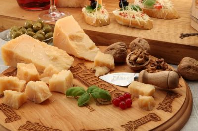 Лот: 7947527. Фото: 1. Козий сыр Джюгас. Молоко и молочные продукты
