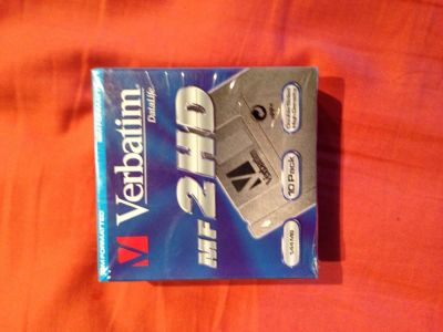 Лот: 4905024. Фото: 1. Флоппи-диски 3,5" 10шт одним лотом. Другое (носители информации)