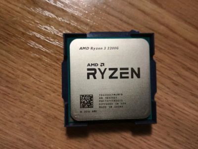 Лот: 20404627. Фото: 1. Процессор AMD Ryzen 3 2200G 4... Процессоры