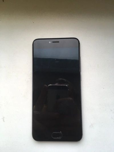 Лот: 10356670. Фото: 1. Meizu pro 6 с дефектом. Смартфоны