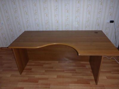 Лот: 4256936. Фото: 1. Стол основательный. Столы, стулья, обеденные группы