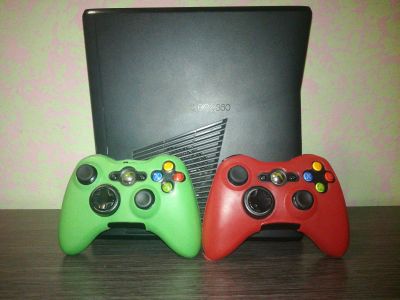 Лот: 15614897. Фото: 1. Xbox 360 slim FreeBoot. Игровые приставки, консоли