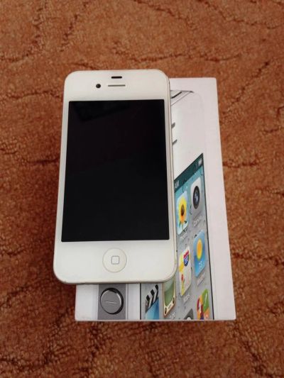 Лот: 3913864. Фото: 1. Apple iPhone 4s 16gb. Смартфоны