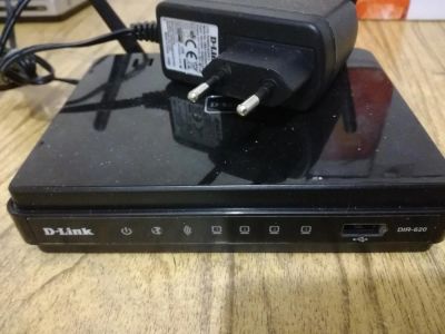 Лот: 9341132. Фото: 1. Продам роутер D-Link DIR-620. Маршрутизаторы (роутеры)