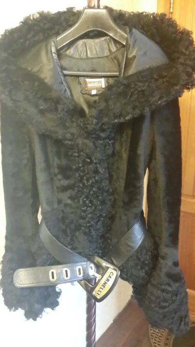 Лот: 6372703. Фото: 1. продам шубку короткую из меха... Верхняя одежда